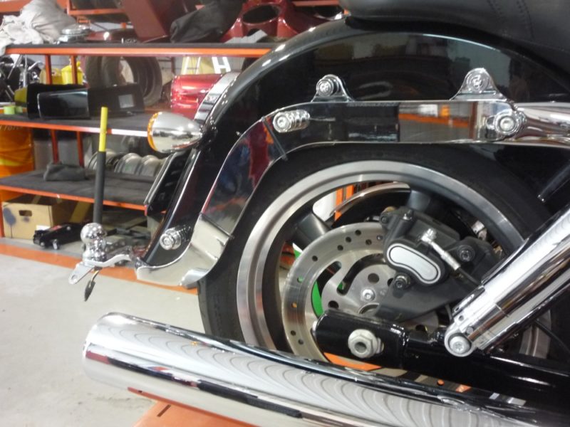 Motorcycle hitch HarleyDavidson FLD Switchback Produits Denray