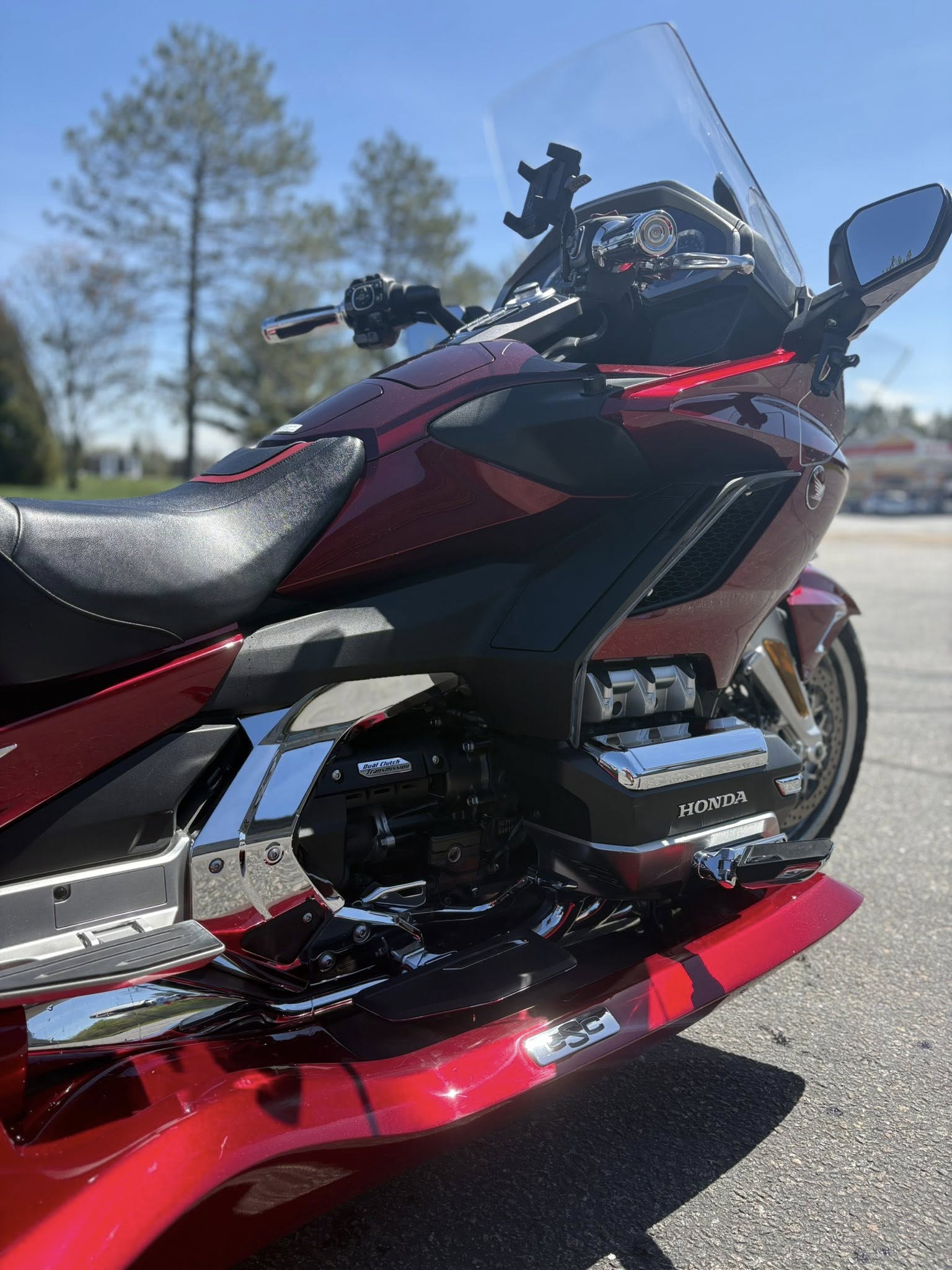 Trois-Roues Honda Goldwing 1800 2023 AUTOMATIQUE DCT - Conversion CSC 2024- Rouge 2 tons – Image 8