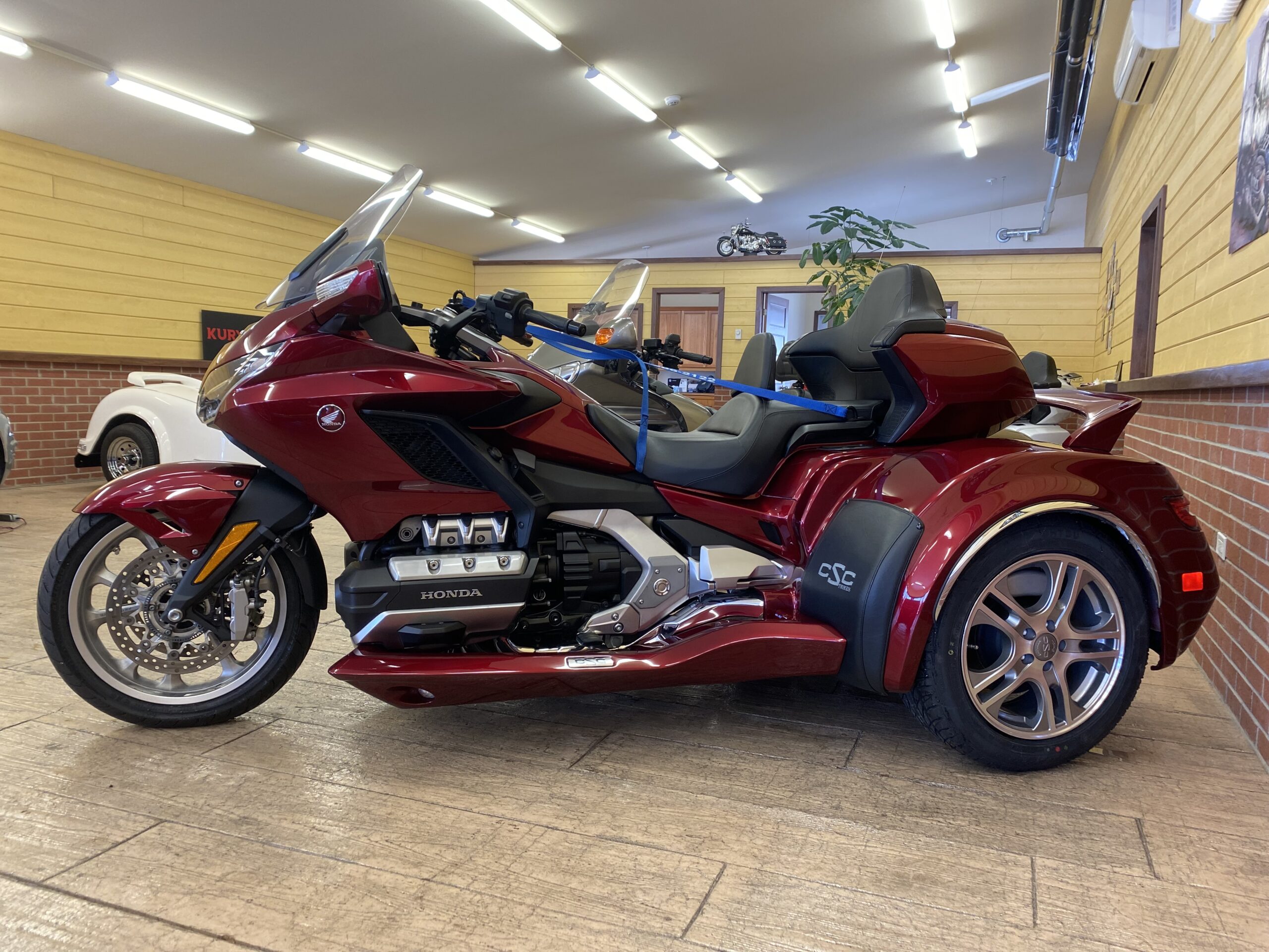 Honda Goldwing 1800 2018 dct AUTOMATIC RED- NEW CONVERSION CSC - Image 5