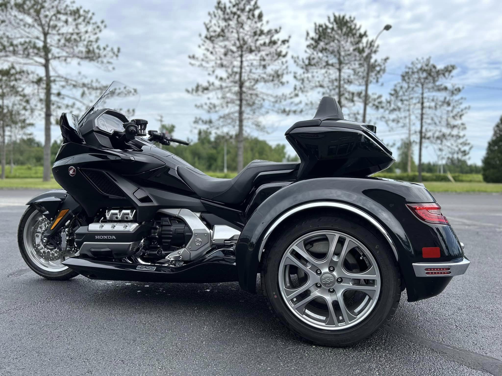 Honda GL1800 DCT automatique 2019-NOIR - Conversion CSC 2023 - Image 6