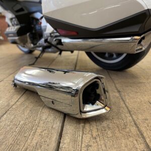 ÉCHAPPEMENT CÔTÉ GAUCHE -CHROME- USAGÉ - GOLDWING - GL1800 2018 ET +